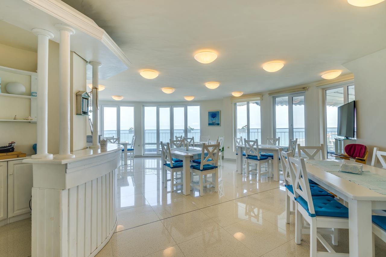 Villa White Dove Sables d'or Extérieur photo