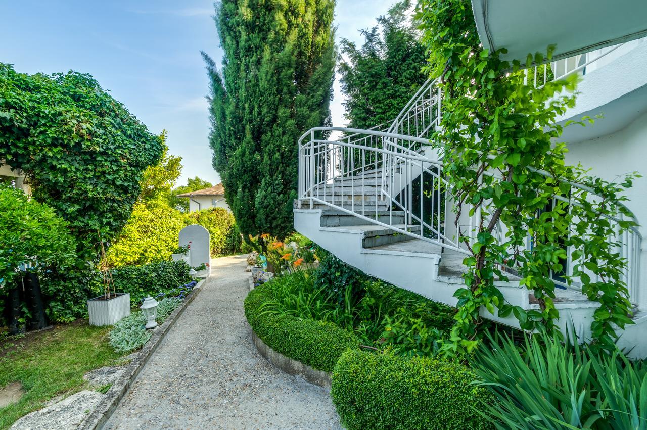 Villa White Dove Sables d'or Extérieur photo