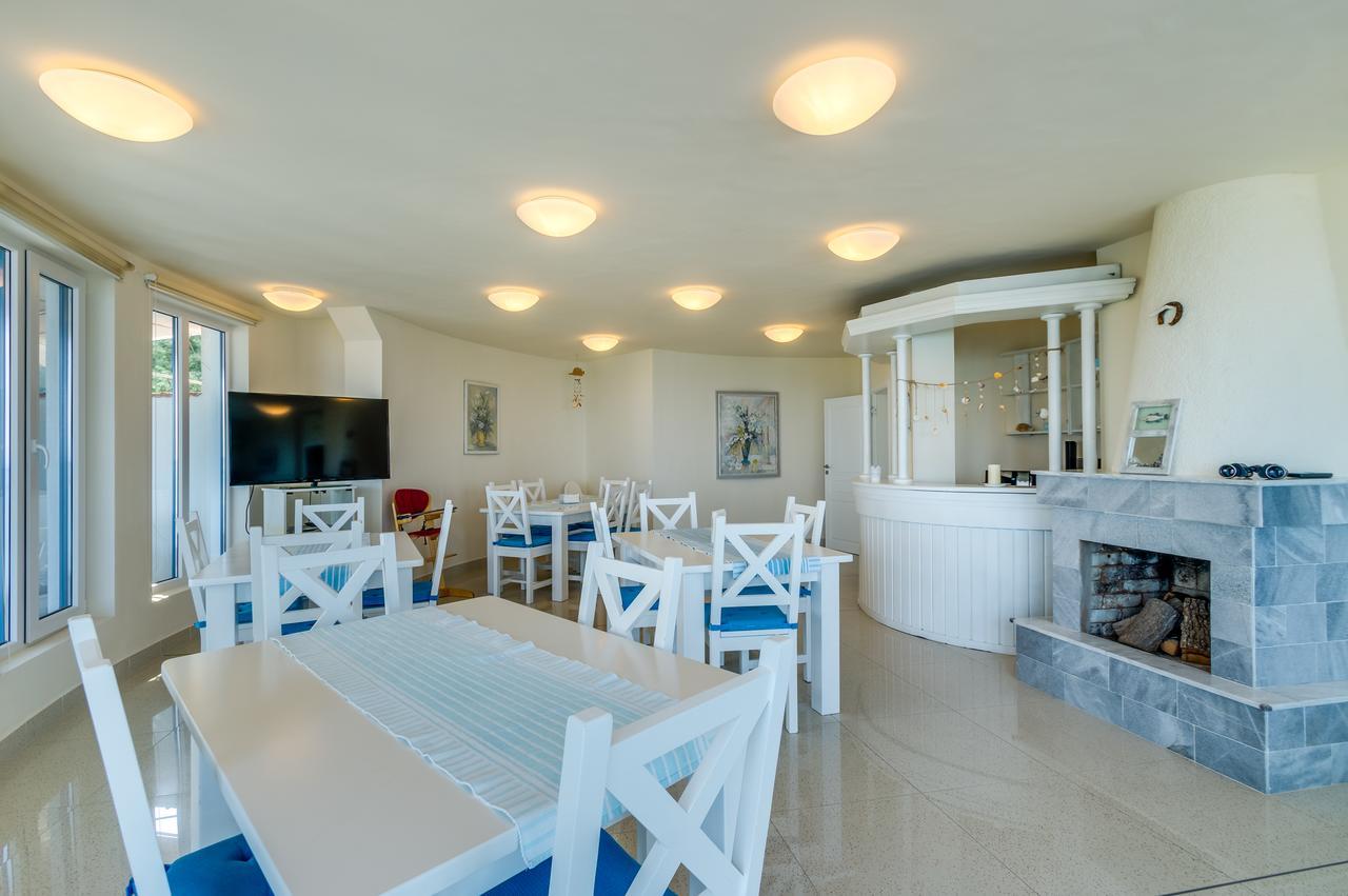 Villa White Dove Sables d'or Extérieur photo